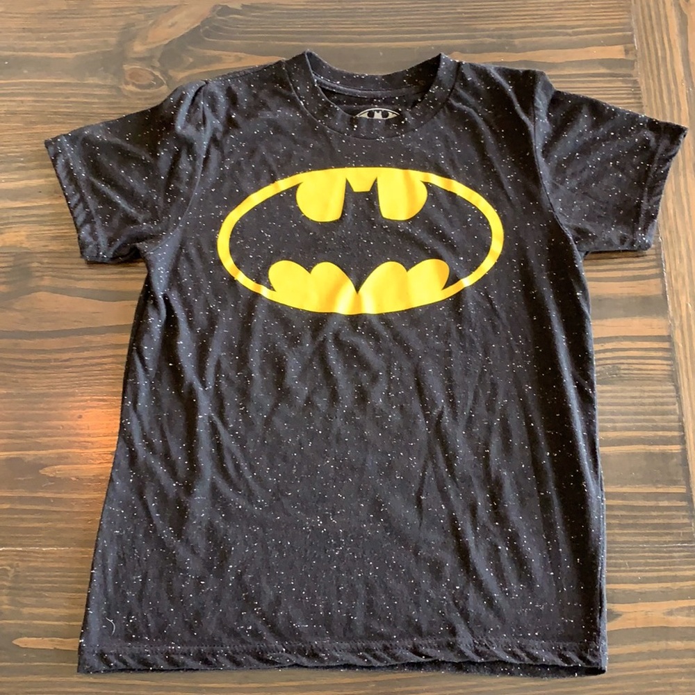 Youth Batman T shirt size Medium